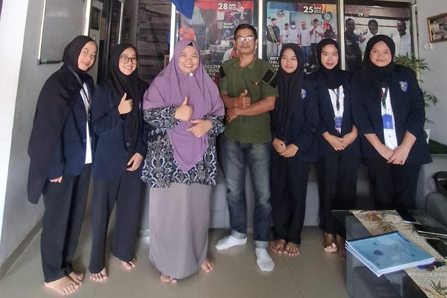 Prakerin Berakhir, Pembimbing SMK Negeri 1 Garut Ucapkan Terima Kasih Kepada Harian Garut News