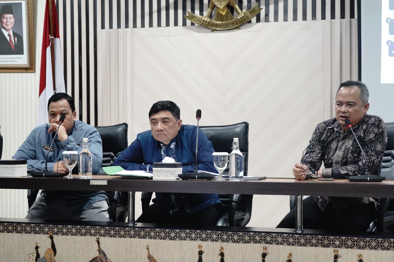 Bupati Garut Dorong Penguatan Ekosistem Koperasi Desa Kelurahan Merah Putih