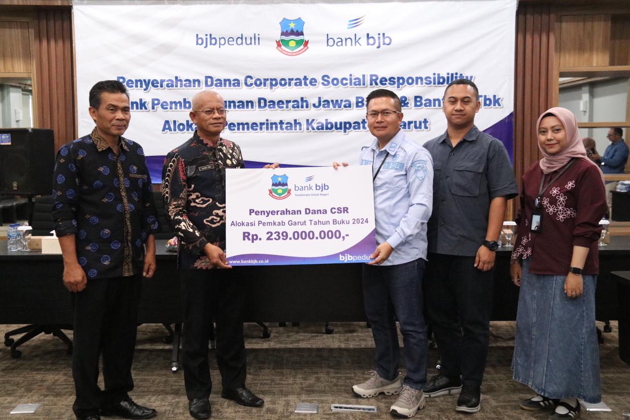 Bank BJB Salurkan Dana CSR Sebesar 239 Juta untuk 22 DKM di Kabupaten Garut