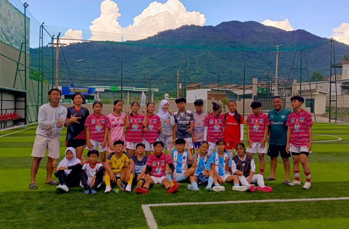 Tim Putri Kalasadat FC Cibatu Siap Terjun di Piala Pertiwi Garut, Coach Dadang : Butuh Dukungan Semua Pihak