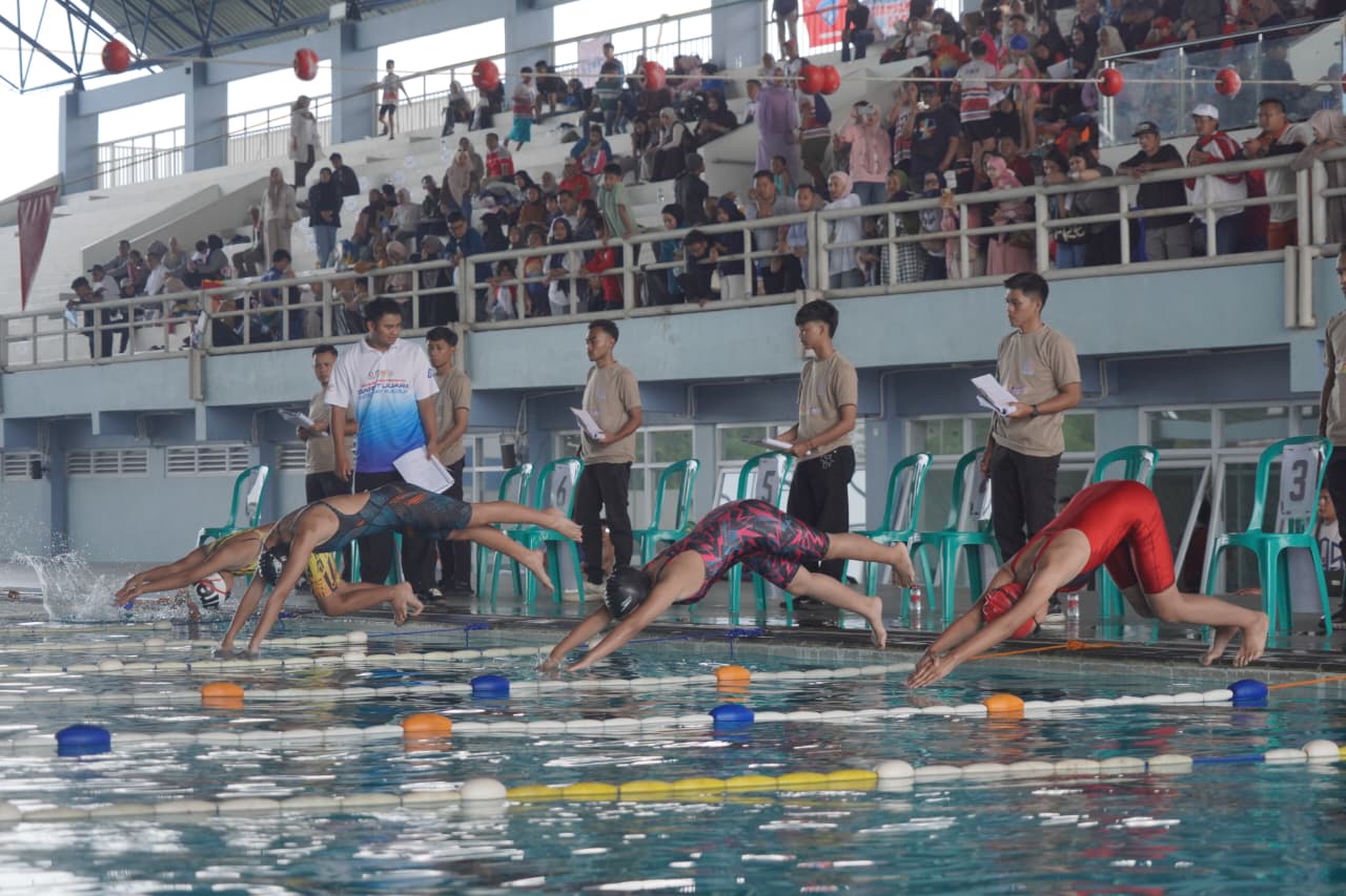 Jaring Talenta Potensial Masa Depan Olahraga Renang, Bupati Garut Buka Kejuaraan "Juara Ngojay Kadua 2026"