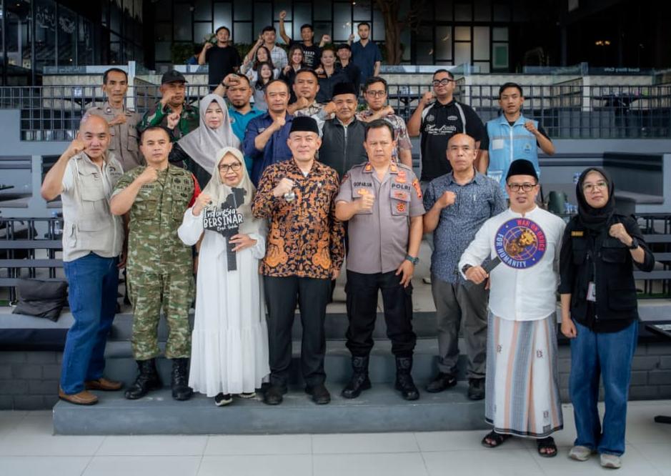 Gelar Aksi Bersinar dan Anti Miras, BNNK Garut Apresiasi Good Story Cafe Tes Urine Karyawannya