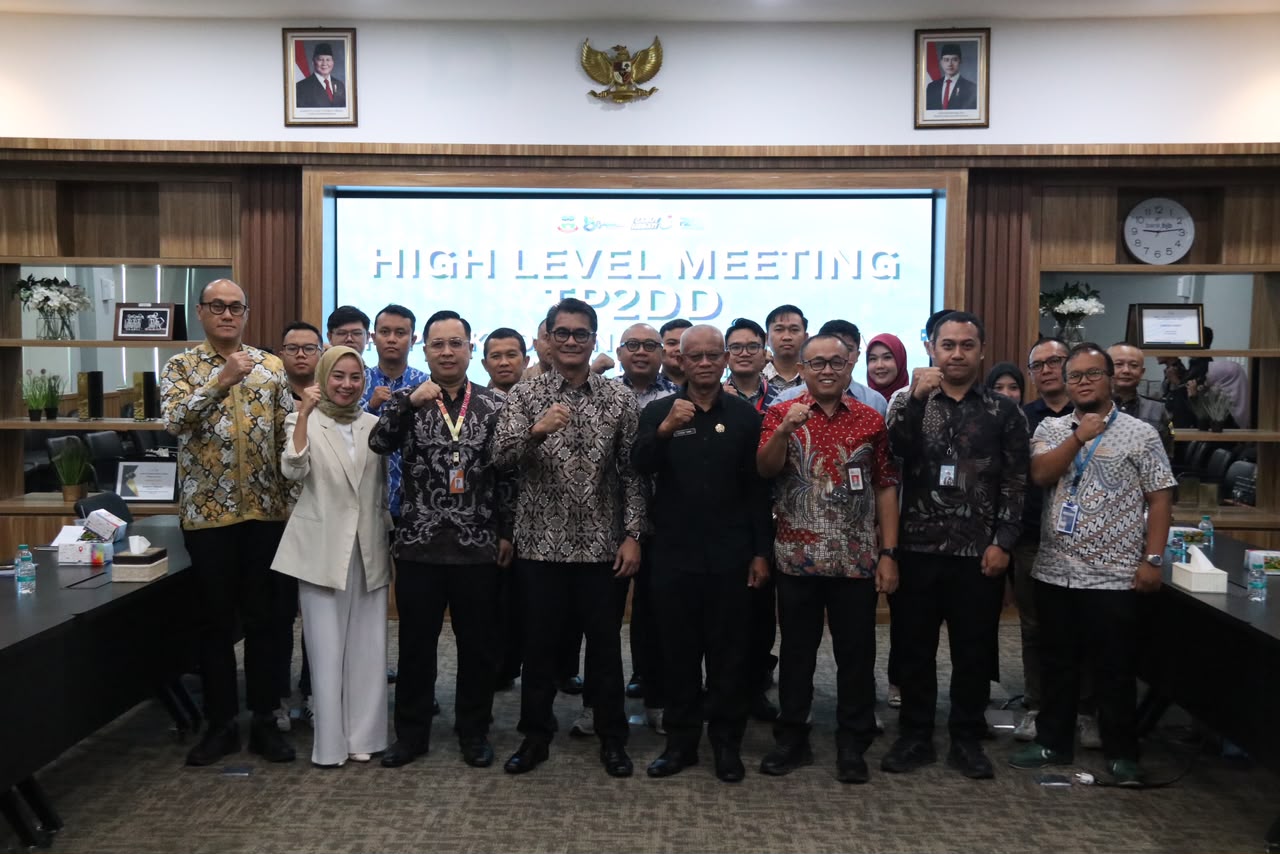 Optimalkan Pendapatan Daerah, Pemkab Garut Sinergikan Sektor Perbankan dan Usaha Gadai Bersama OJK