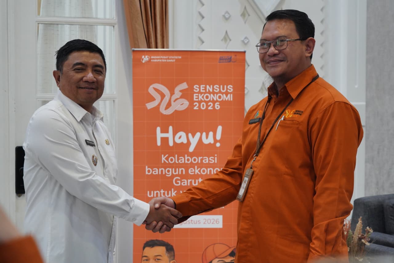 Terima Petugas Sensus Ekonomi 2026, Bupati Garut Ajak Masyarakat dan Pelaku Usaha Berikan Data Akurat