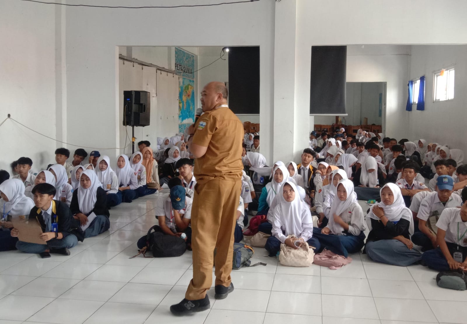 Wujudkan Generasi Emas Tanpa Narkoba, GANNA Berikan Edukasi Sistem Pertahanan Taktis P4GN Kepada Siswa SMK Al Madani Garut
