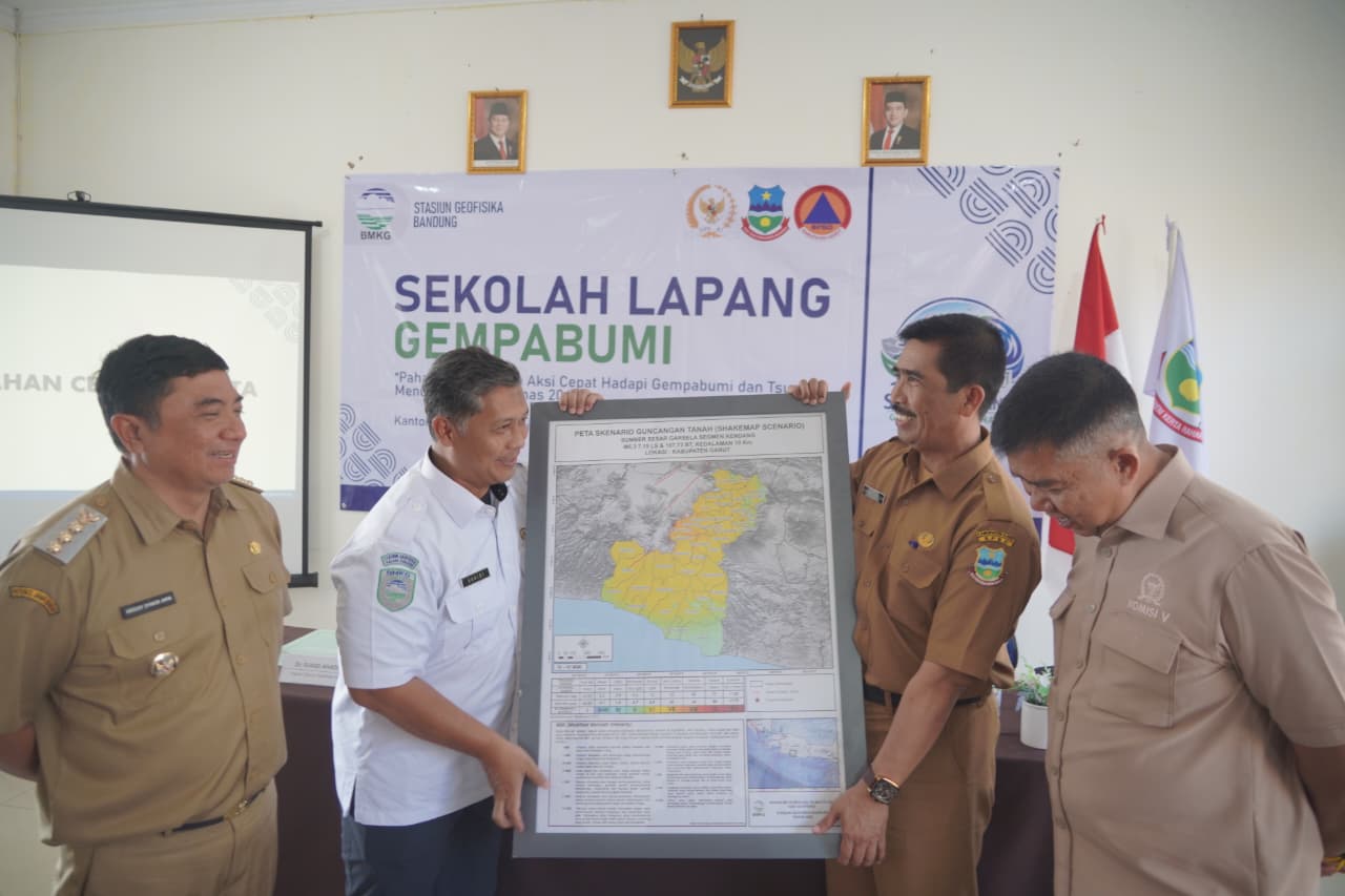 BMKG dan Pemkab Garut Perkuat Mitigasi Gempa Lewat Sekolah Lapang