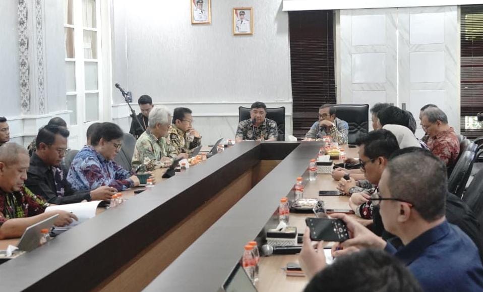 Pemkab Garut dan DEN Percepat Pengembangan Potensi Panas Bumi