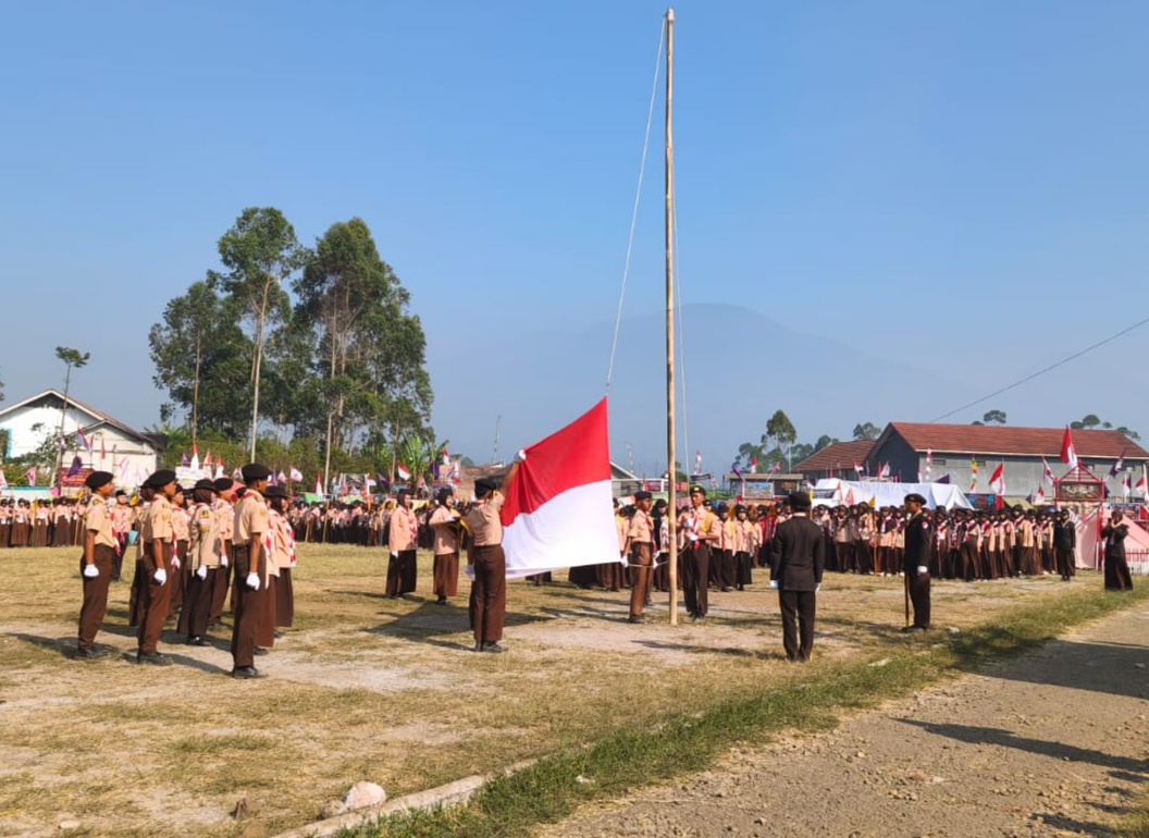 Upacara Peringatan Hari Pramuka Ke-65, Mabiran Cikajang Sampaikan Amanat Kwartir Nasional