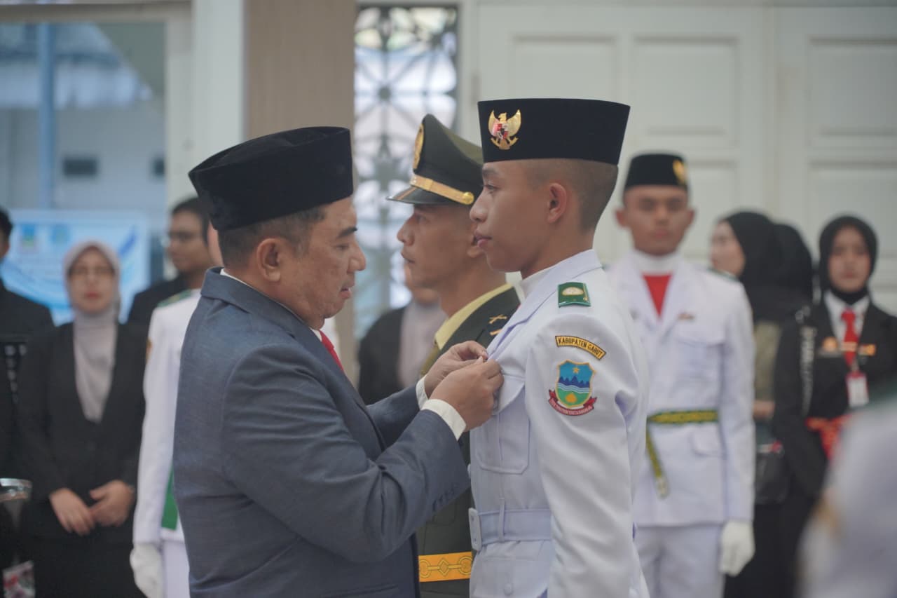 Bupati Garut Kukuhkan Paskibraka Kabupaten Garut Tahun 2026