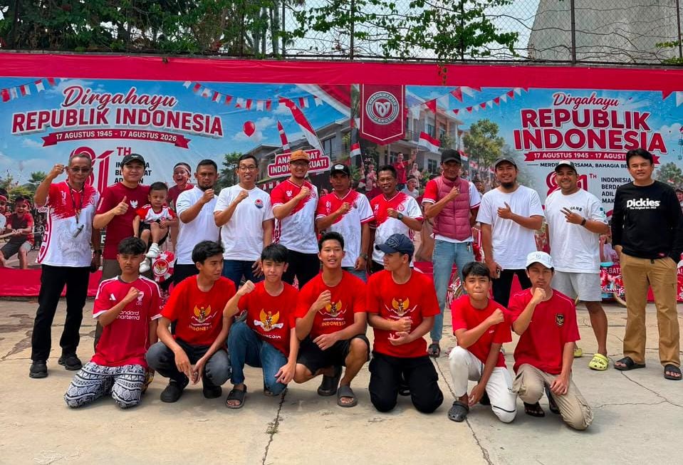 Mengusung Tema "Bersatu, Berkreasi, Berprestasi", Warga Komplek DM Residence Semarakan HUT Kemerdekaan dengan Berbagi Lomba