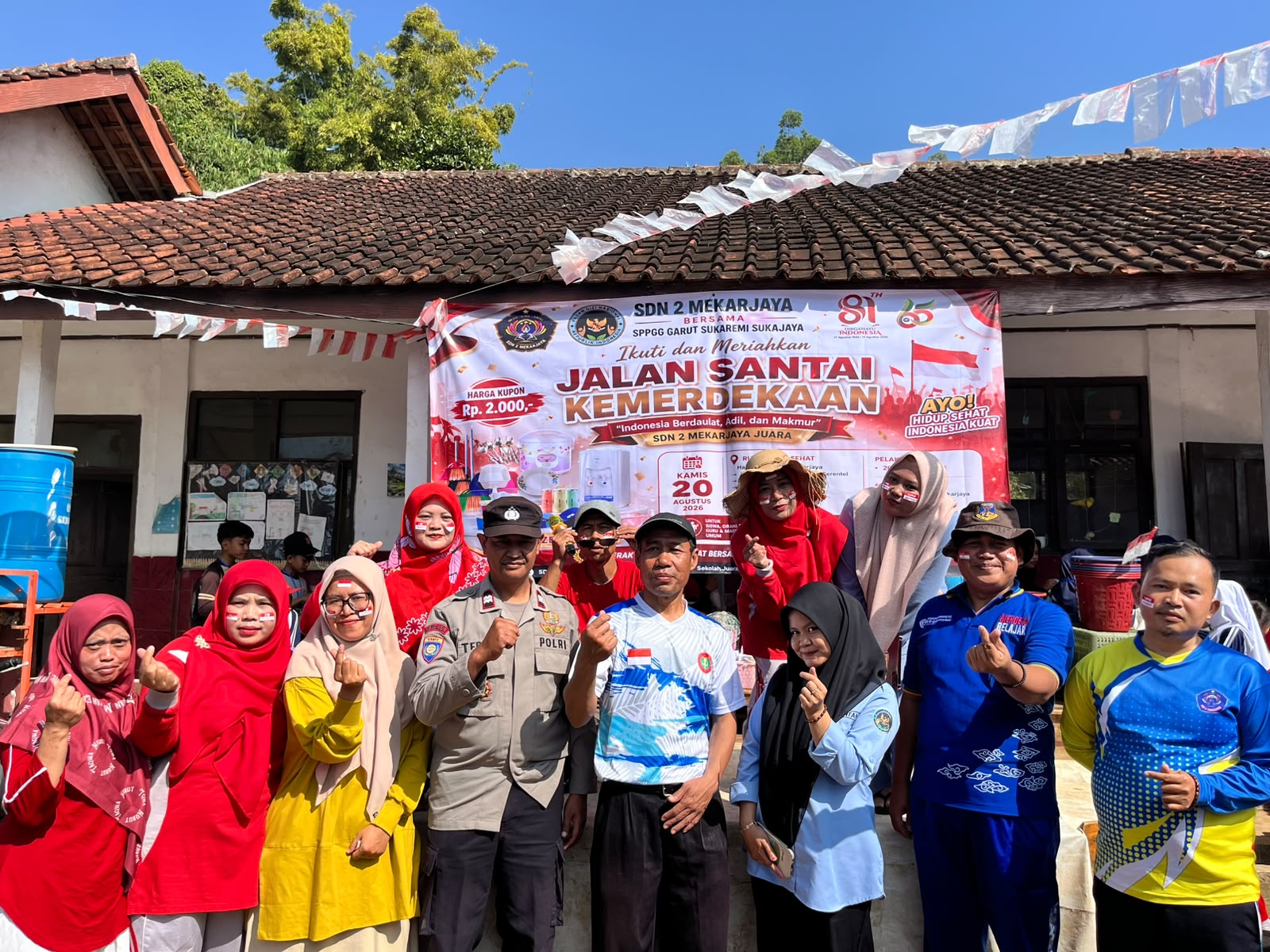 Momentum HUT Ke-81 RI, SDN 2 Mekarjaya Sukaresmi Garut Gelar Jalan Sehat
